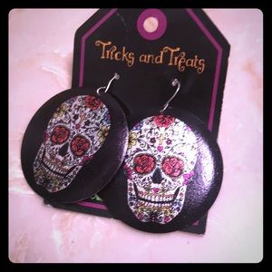 💀NWT Metal Sugar Skull Earrings 💀